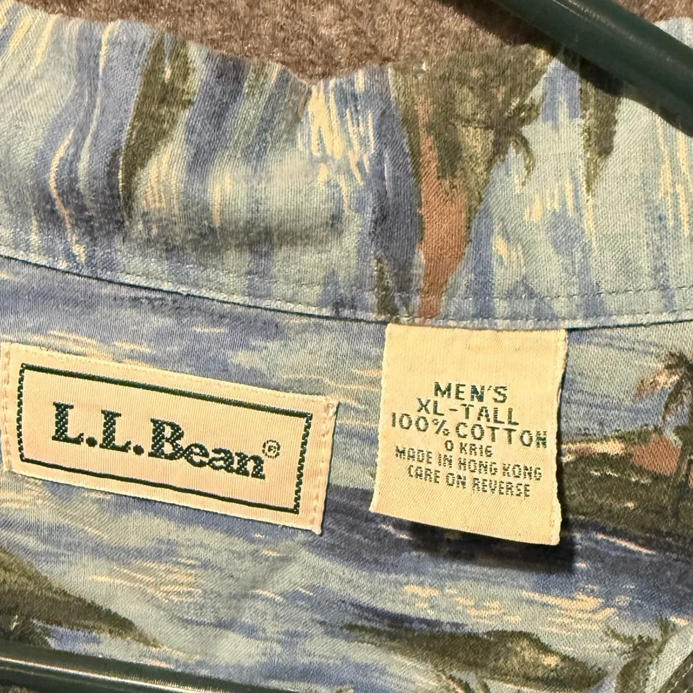 LL Bean Vtg Hawaiian Shirt Mens XLT blue button up graphic ocean beach tropical